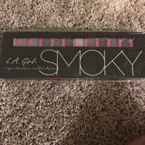 La girl makeup palette